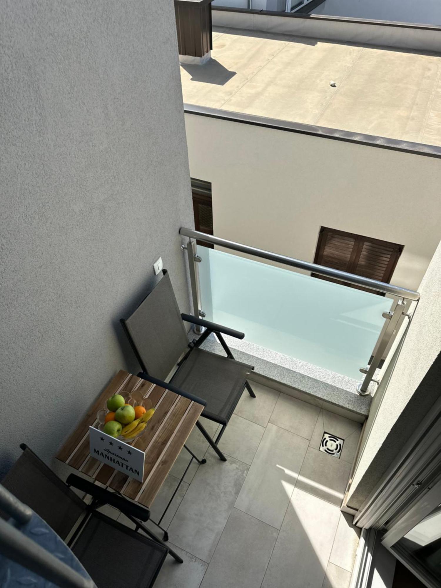 “manhattan” Apartment